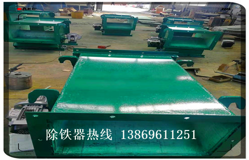 永磁管道除鐵器，生產(chǎn)永磁管道除鐵器廠(chǎng)家_遠力生產(chǎn)永磁管道除鐵器廠(chǎng)家12000高斯 可定制工作原理_安裝示意圖