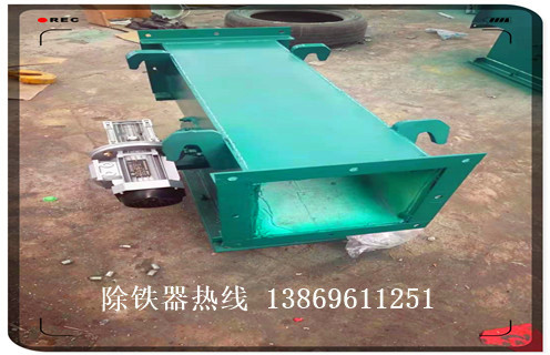 管道除鐵器，不銹鋼管道除鐵器_RCYG不銹鋼管道除鐵器水泥造紙廠(chǎng)管道除鐵器圖片